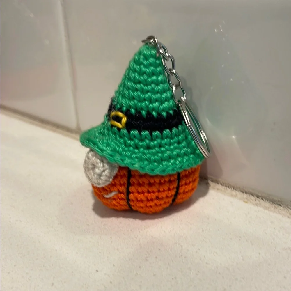 Handcrafted Pumpkin Gnome Keychain Accessory - Fall Halloween Thanksgiving - Picture 6 of 16
